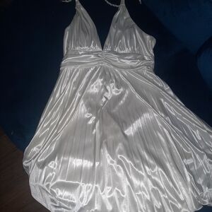 Elegant White Satin Mini Halter Dress Size Large